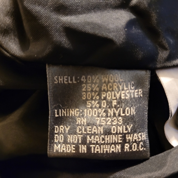 VINTAGE TRENCH COAT - Picture 10 of 16